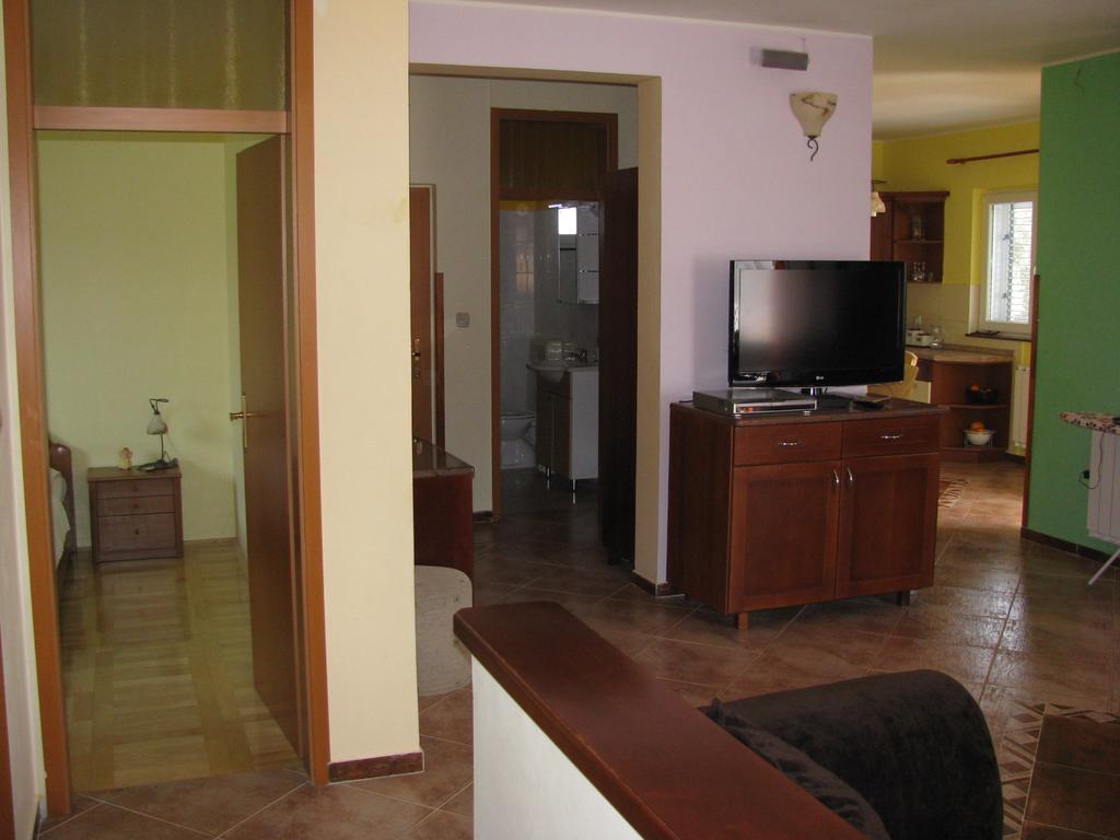 Apartment Megi Tribalj 部屋 写真