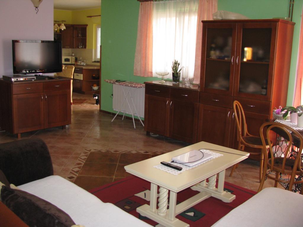 Apartment Megi Tribalj エクステリア 写真