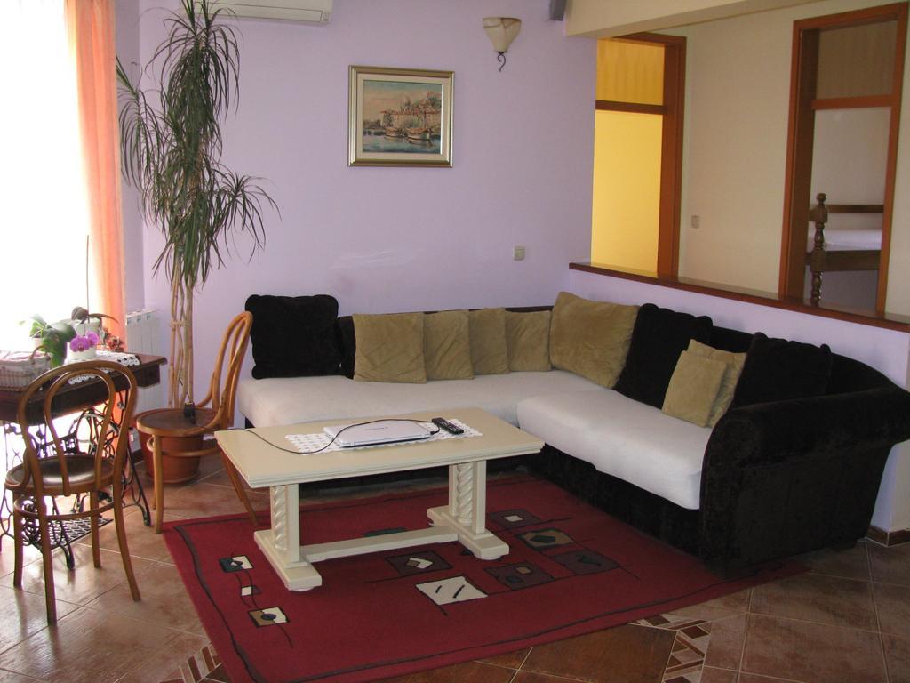 Apartment Megi Tribalj 部屋 写真